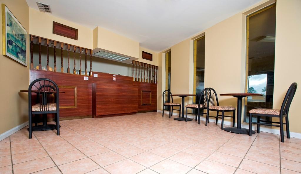 Budget Inn - Palatka Restaurante foto